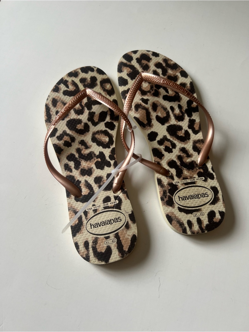 HAVAIANAS LEOPARD PRINT FLIP FLOPS ROSE GOLD WOMENS 11/12 NWOT